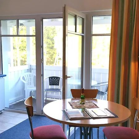 23 Balkon Mit Seitlichem Ostseeblick Sellin (Rugen)